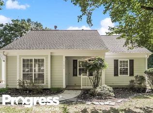 11630 Chadburn Ln, Charlotte, NC 28215