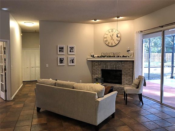 5th image of 1312 Deer Lake Cir