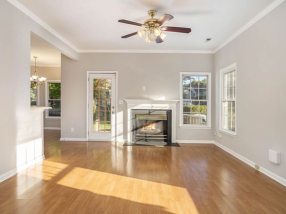 3rd image of 8604 Fox Chase Ln