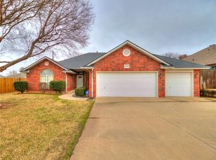 10605 Quail Run Rd, Midwest City, OK 73130