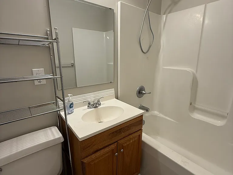 409 S Merritt Ave — Photo 22