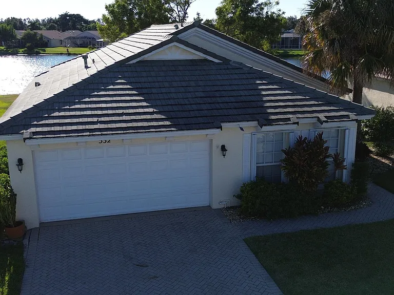 532 SW Indian Key Dr — Photo 4