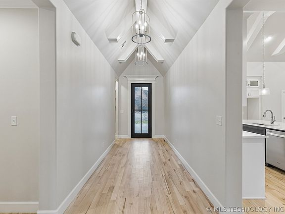 4th image of 5915 E 127th Pl S