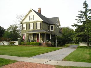 36 S Bay Ave, Islip, NY