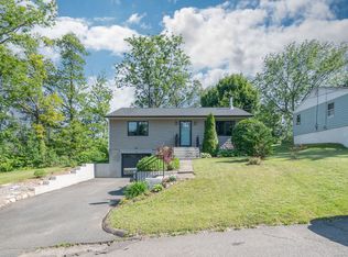 2 Melillo Ave, Bethel, CT 06801