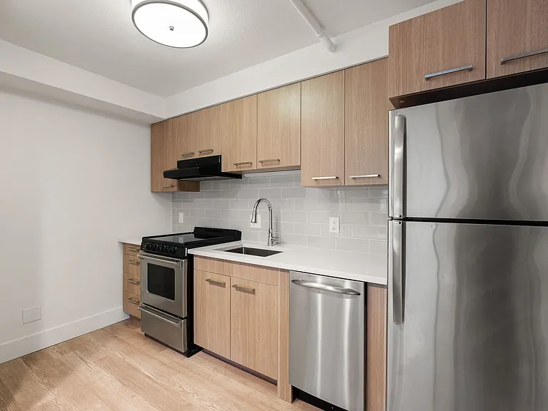 AVIA Lofts on Parkway — Photo 54