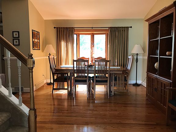 3rd image of 1401 Langley Blvd