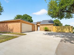 8702 Parkway Forest Dr, Houston, TX 77044