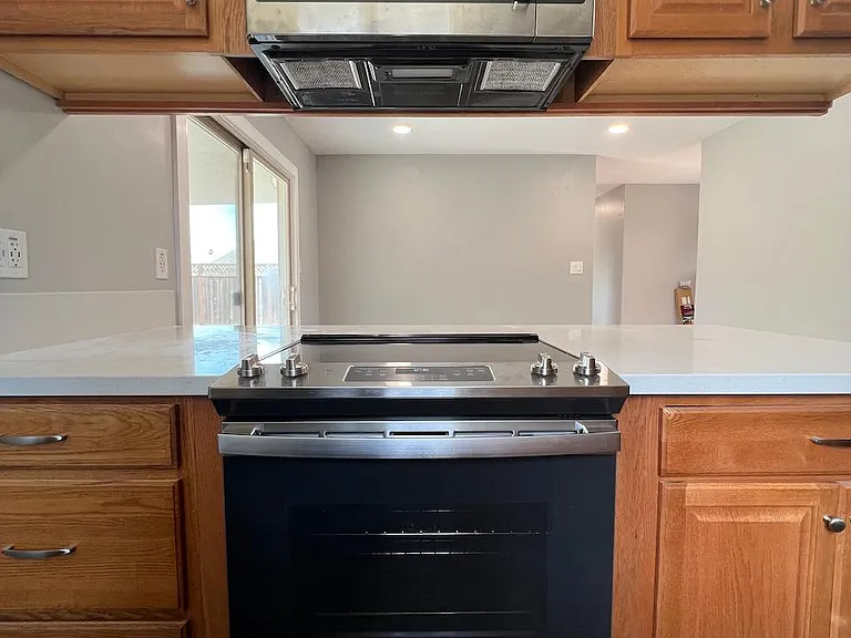 35489 Cleremont Dr — Photo 19