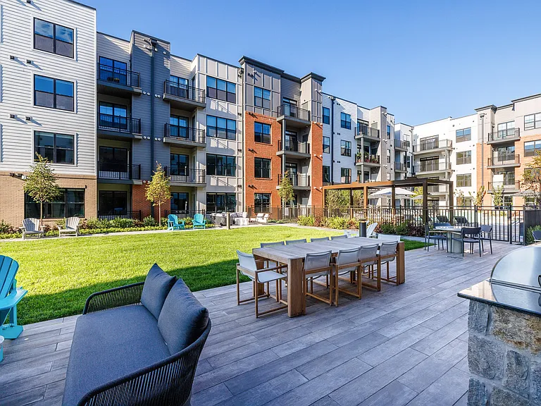 Aster Grove — Photo 44