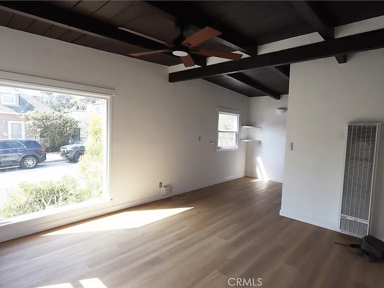 429 28th St — Photo 3