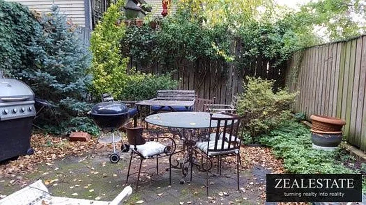 Rented by ZealEstate Group Inc | media 34