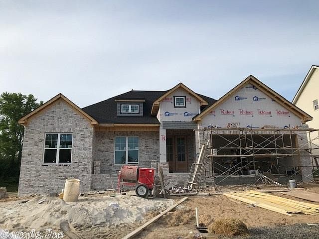 1st image of 3860 Carolina Dr