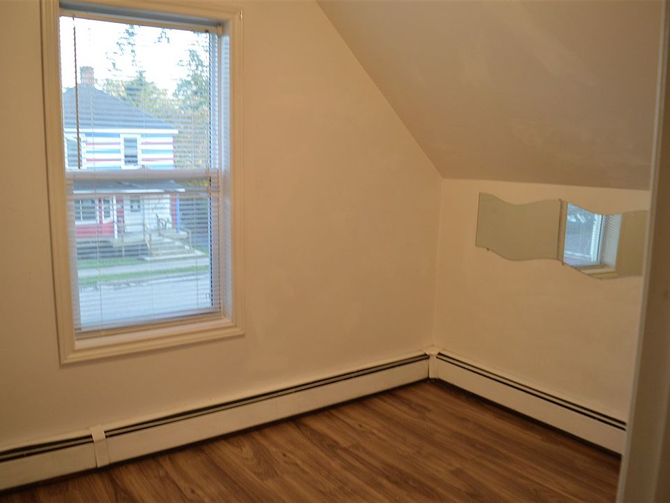 2nd image of 193 Victoria St