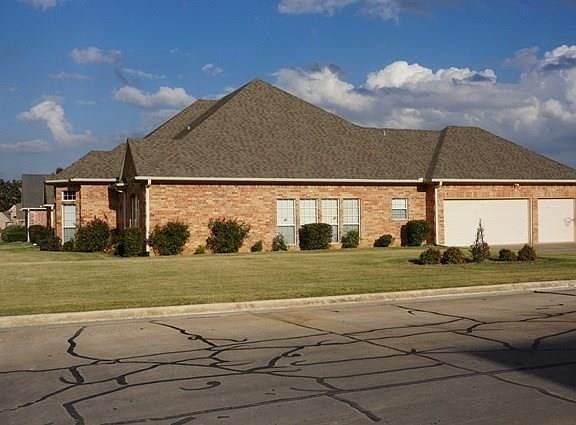 2nd image of 3610 Darnell Dr