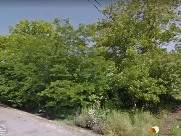 904 Elk St #7-8, Dermott, AR 71638