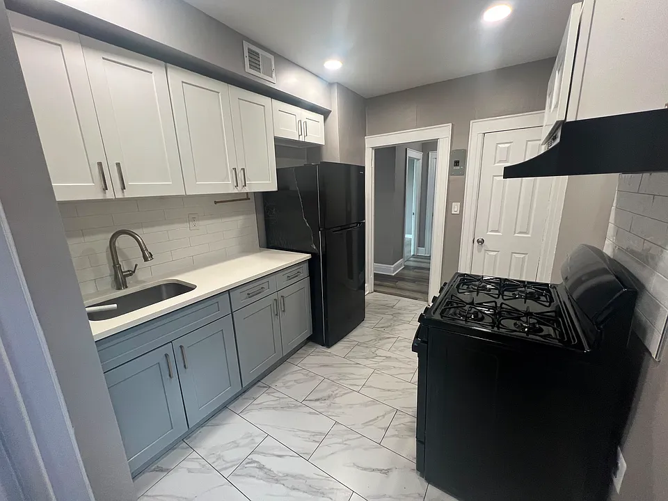 309 Park Ave #2B