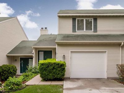 2112 Holiday Rd, Coralville, IA, 52241