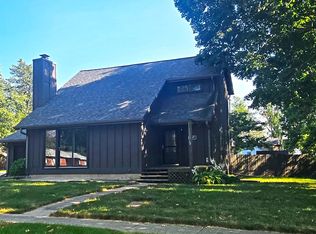607 E Douglas St, Saint Joseph, IL