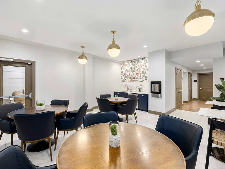 MAA Gardens — Photo 17