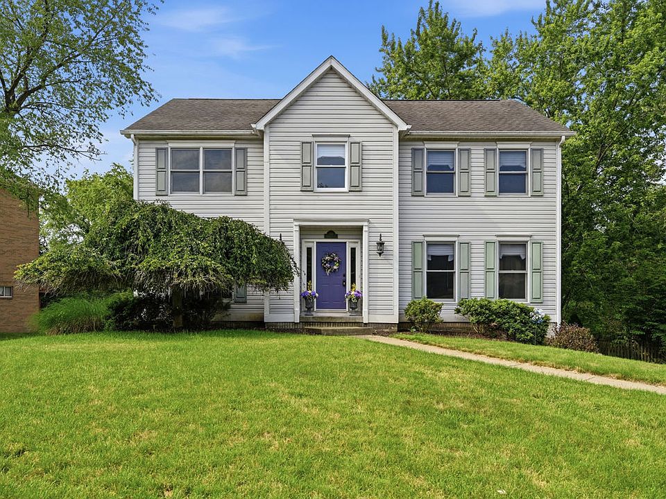 1st image of 910 Poplar Pl