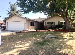 4601 Knoll Dr, Bakersfield, CA 93308