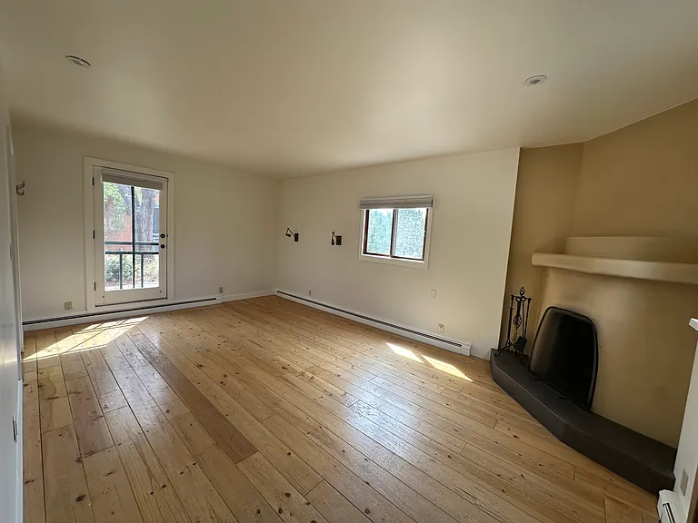 1921 Fort Union Dr — Photo 12