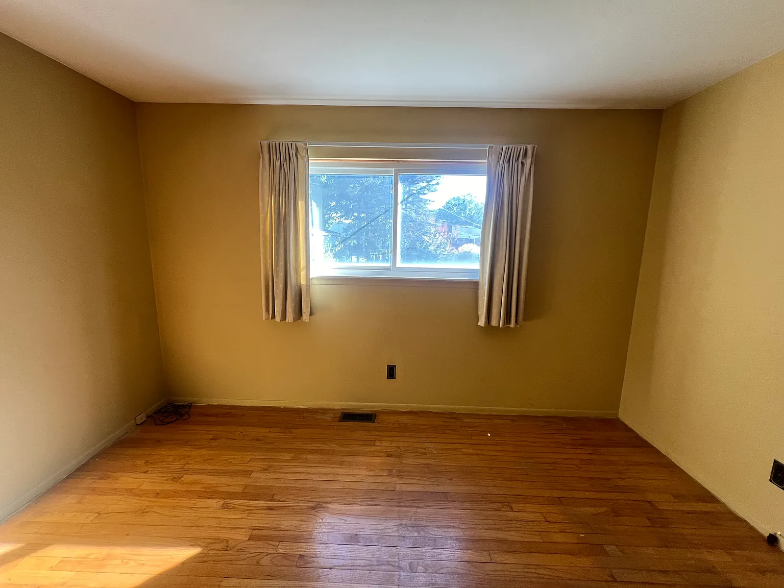 14144 Martin Rd — Photo 4