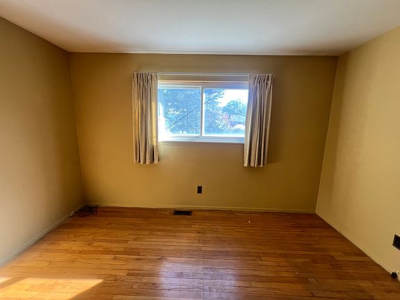 4th image of 14144 Martin Rd