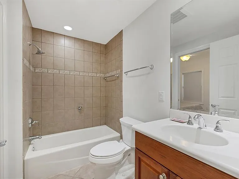 8111 Lakewood Main St #305 — Photo 18