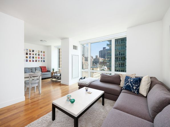 250 E 53rd St APT 1203