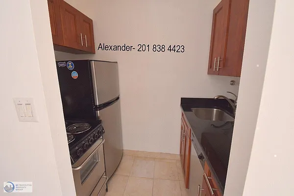 Rented by Metropolitan Property Group | media 29