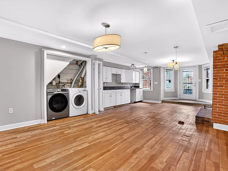 1806 Bolton St #1 — Photo 12
