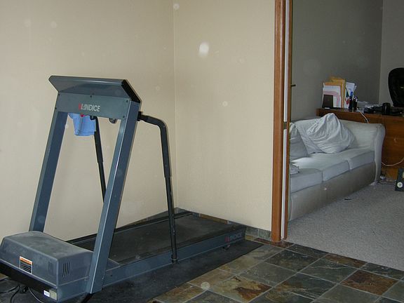 Workout room, Office