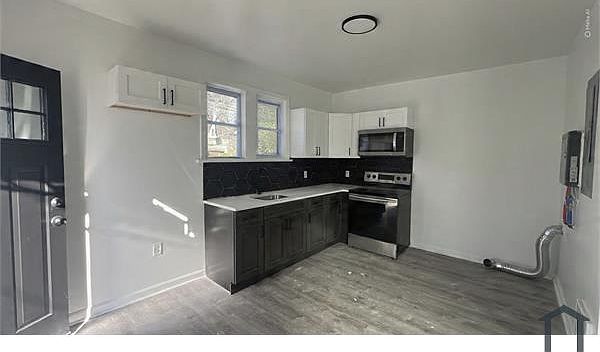 1st image of 1132 W 8th St