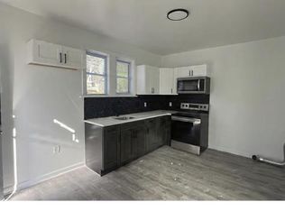1132 W 8th St, Chester, PA 19013