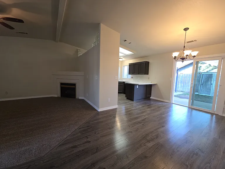 303 W Pinon St — Photo 6