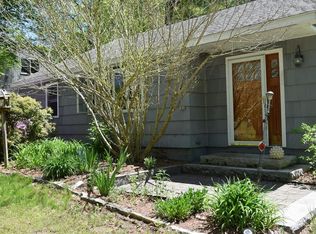 77 Millbury St, Grafton, MA 01519