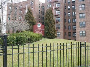 15025 72nd Rd APT 5G, Kew Gardens Hills, NY 11367