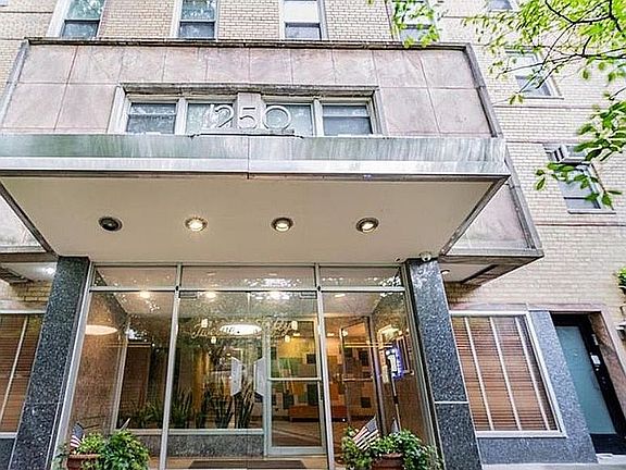 2nd image of 1250 Ocean Pkwy APT 6R