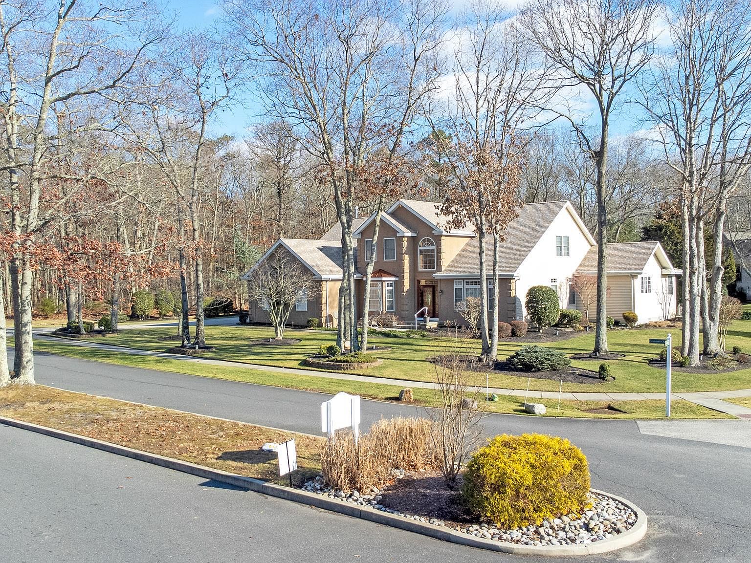 10 Country Club Dr, Egg Harbor Township, NJ 08234 MLS NJAC2007440