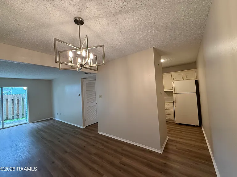 200 High Meadows Blvd #121 — Photo 7