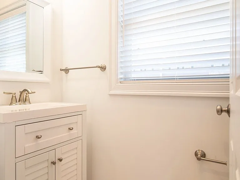 10 Fort Hill Rd — Photo 10