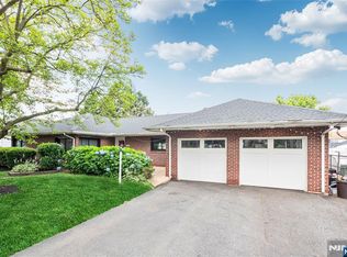 15 Clark St, Lodi, NJ 07644