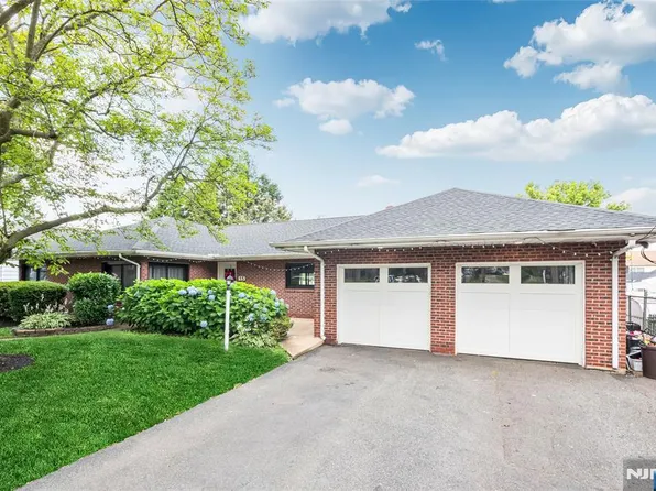 15 Clark St, Lodi, NJ 07644