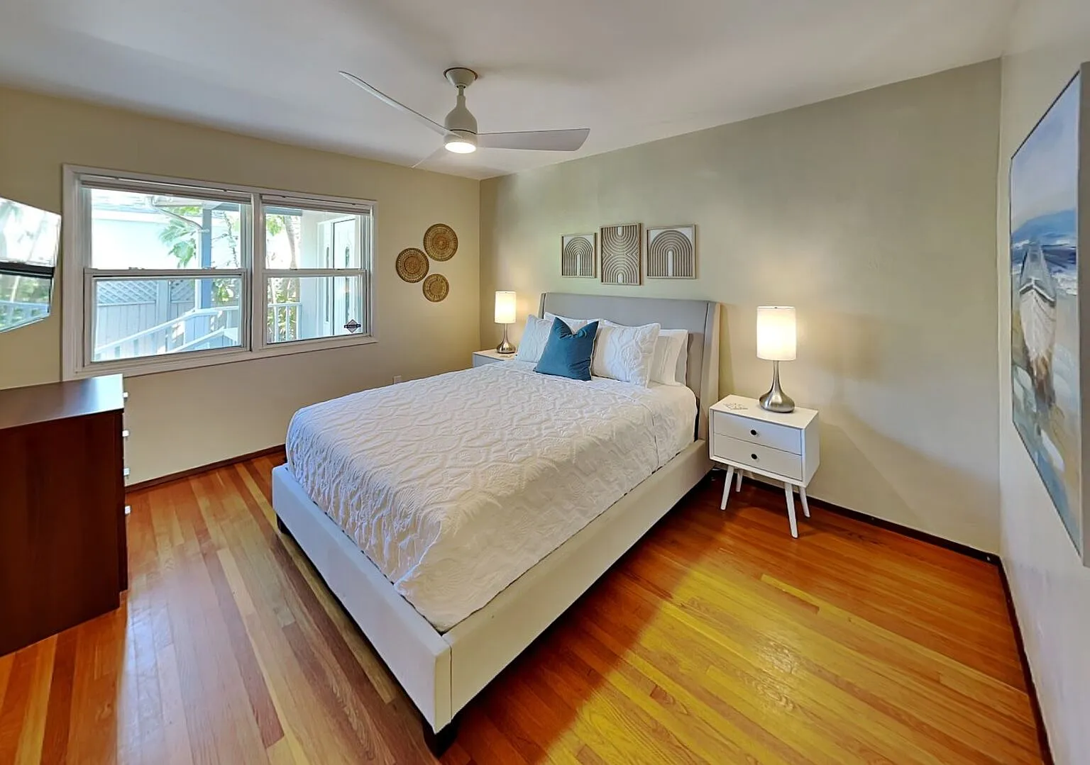 3 bed, 2001 sqft, $15,000 — Photo 3