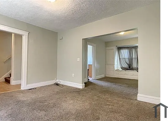 10301 Dickens Ave — Photo 6