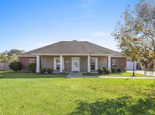 858 Ginny Ln, Sulphur, LA 70663