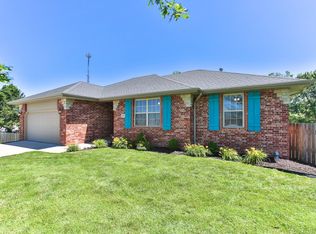 1101 W Tyson Ct, Ozark, MO 65721