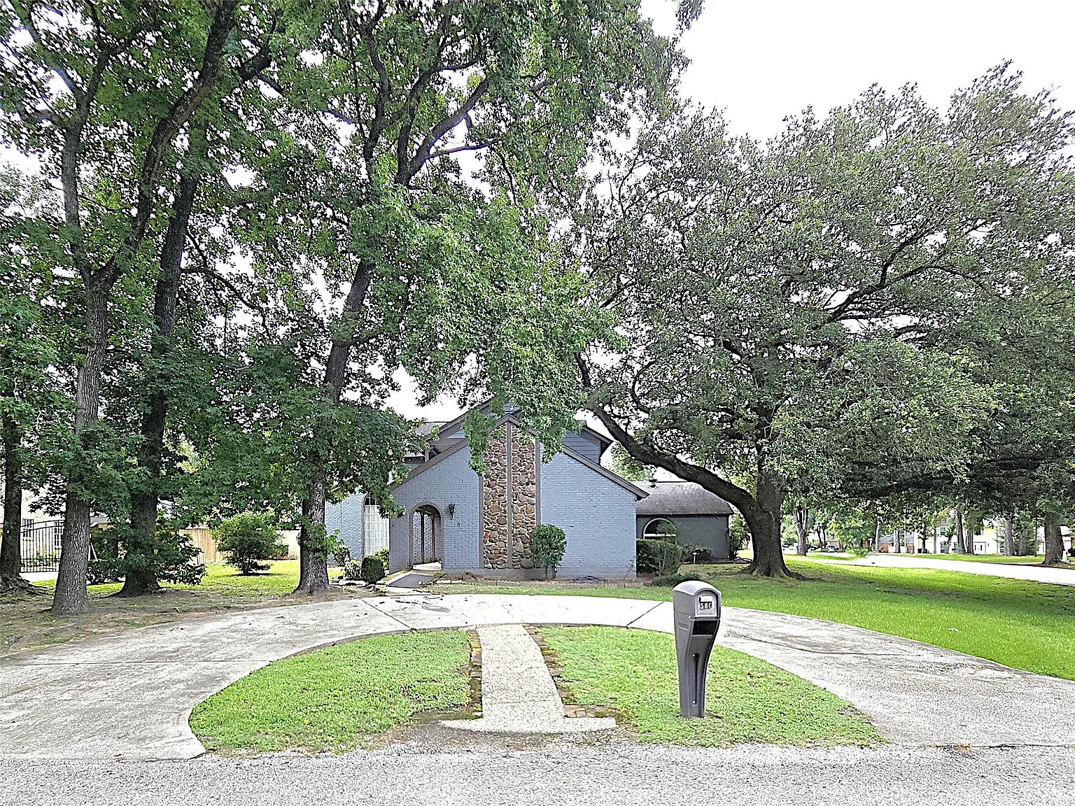 4 bed, 3.5 bath, 3191 sqft, $3,000 — Photo 1